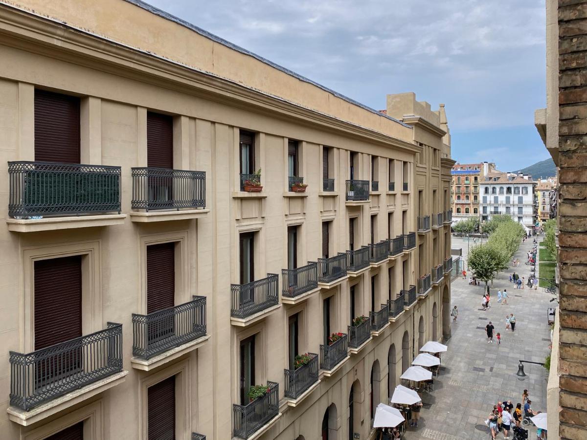 Hostal Espoz Y Mina Pamplona Dış mekan fotoğraf