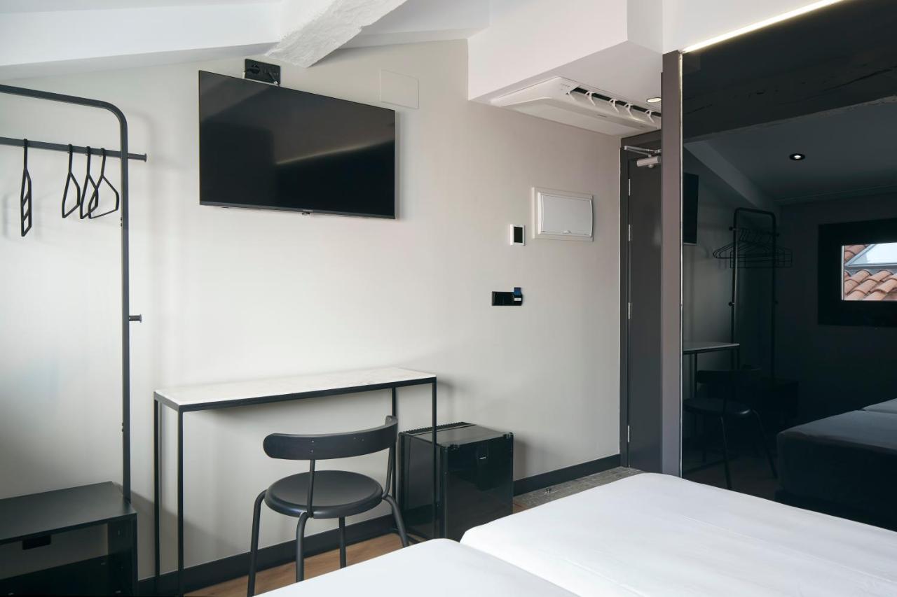 Hostal Espoz Y Mina Pamplona Dış mekan fotoğraf