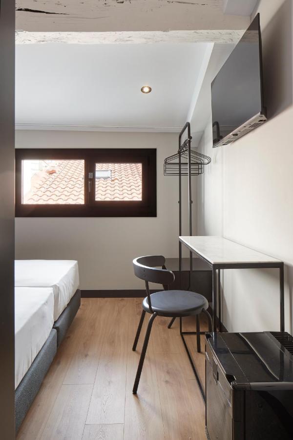Hostal Espoz Y Mina Pamplona Dış mekan fotoğraf